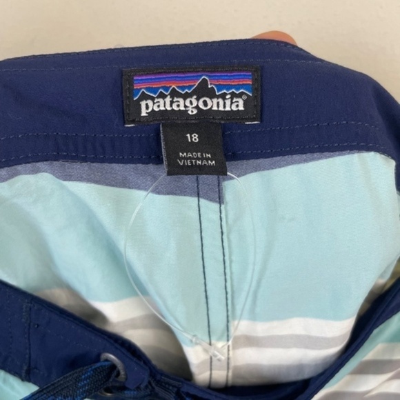 Patagonia Boys‎ Wavefarer Boardshorts 10" - Picture 6 of 8